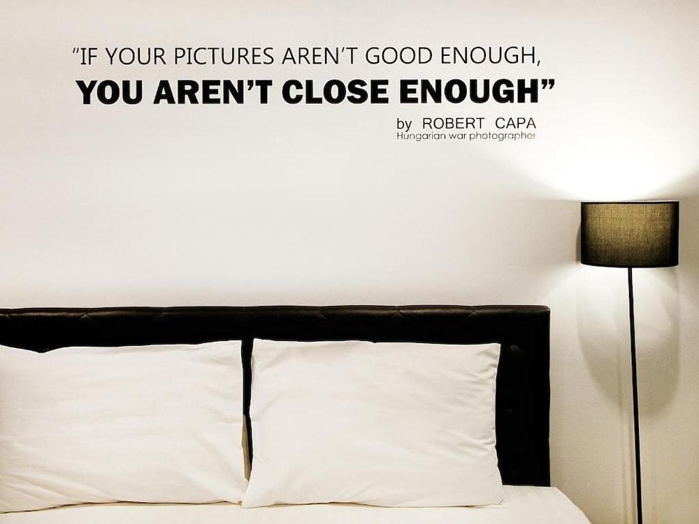 The Artist House Hotel Patong Bagian luar foto