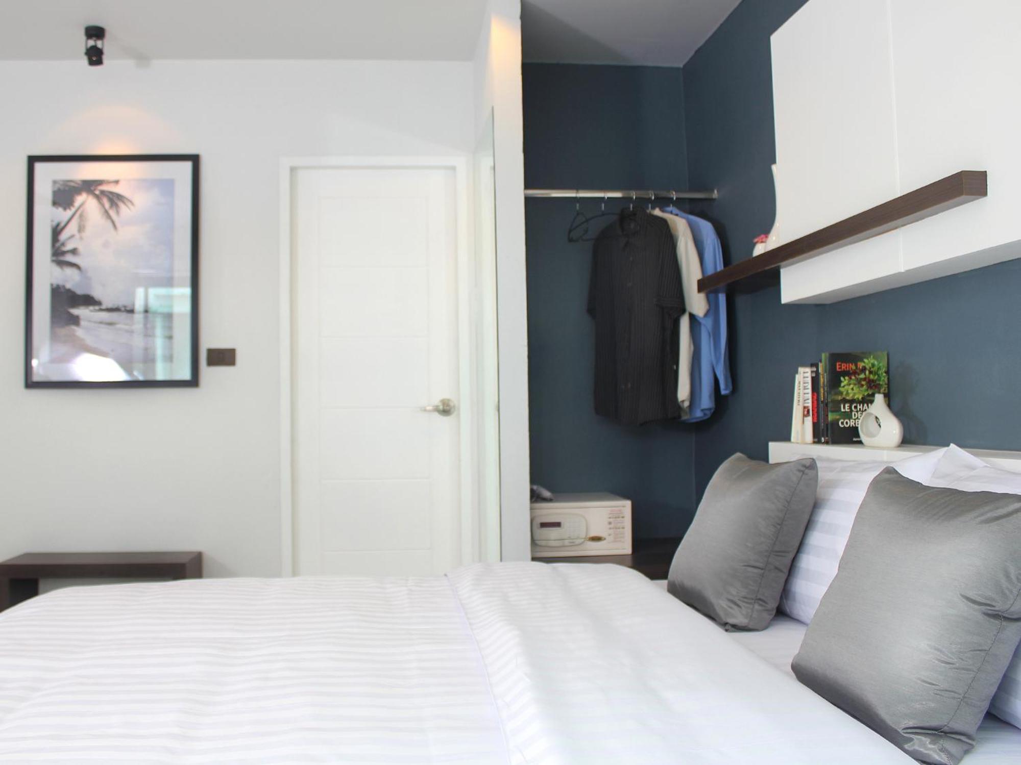 The Artist House Hotel Patong Bagian luar foto